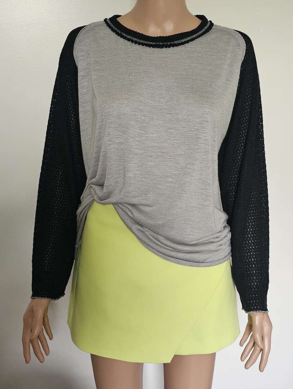 NEW POL Long Knit Sleeve Top